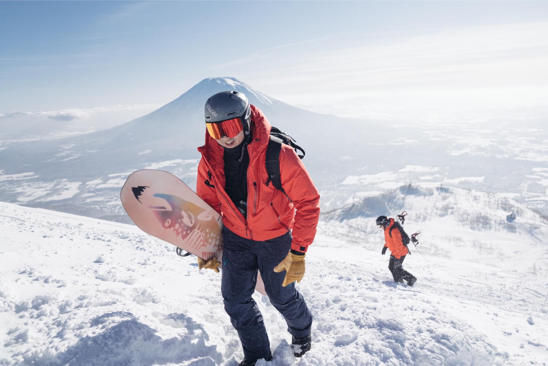 If skiing in Niseko, expect stunning views of the snow-capped volcano, Mt. Yotei © Pete Elliot If skiing in Niseko, expect stunning views of the snow-capped volcano, Mt. Yotei © Pete Elliot