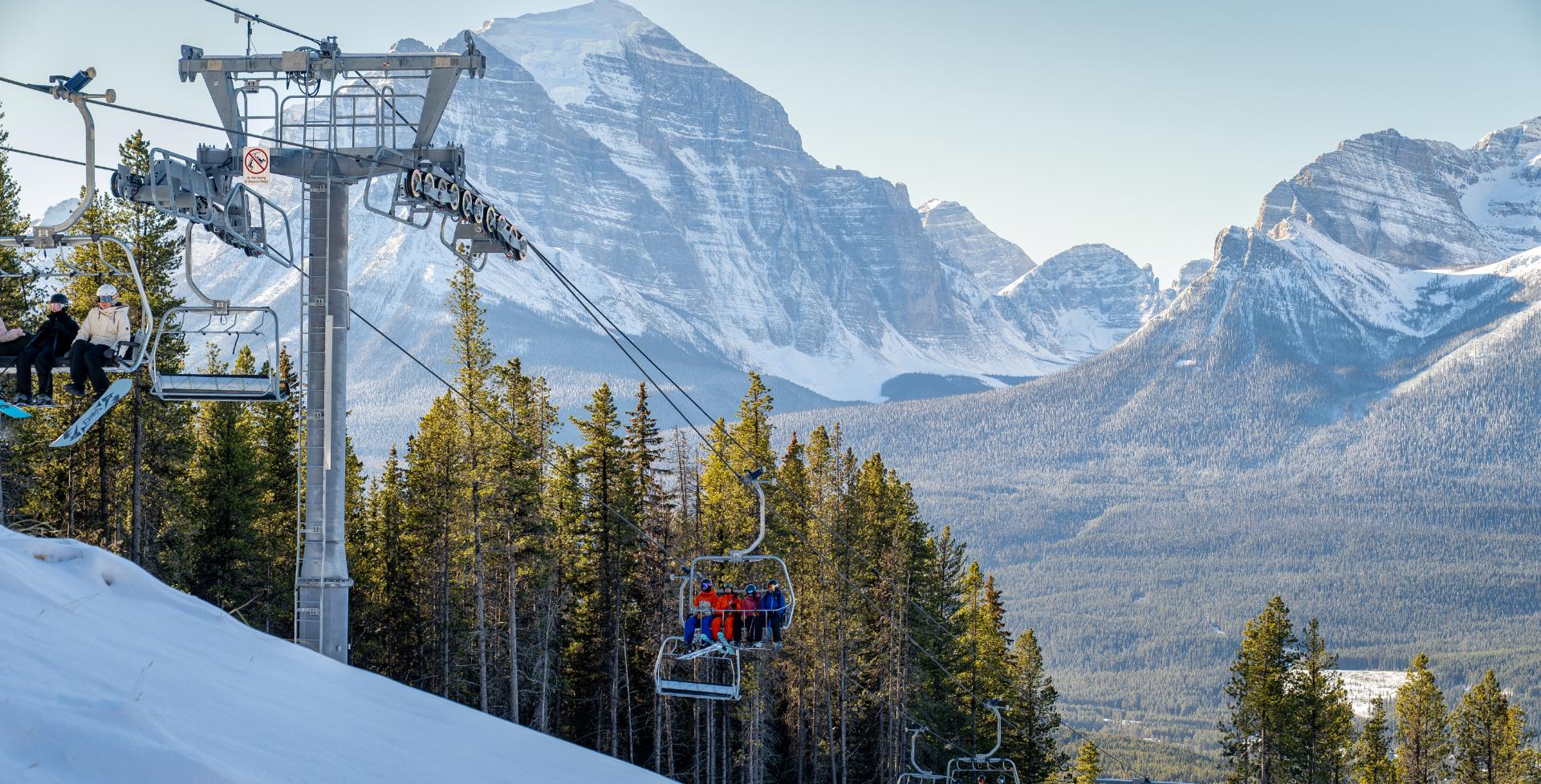 Magnificent Rockies backdrop Lake Louise © Jill Scarpato / Lake Louise Ski Resort Magnificent Rockies backdrop Lake Louise © Jill Scarpato / Lake Louise Ski Resort
