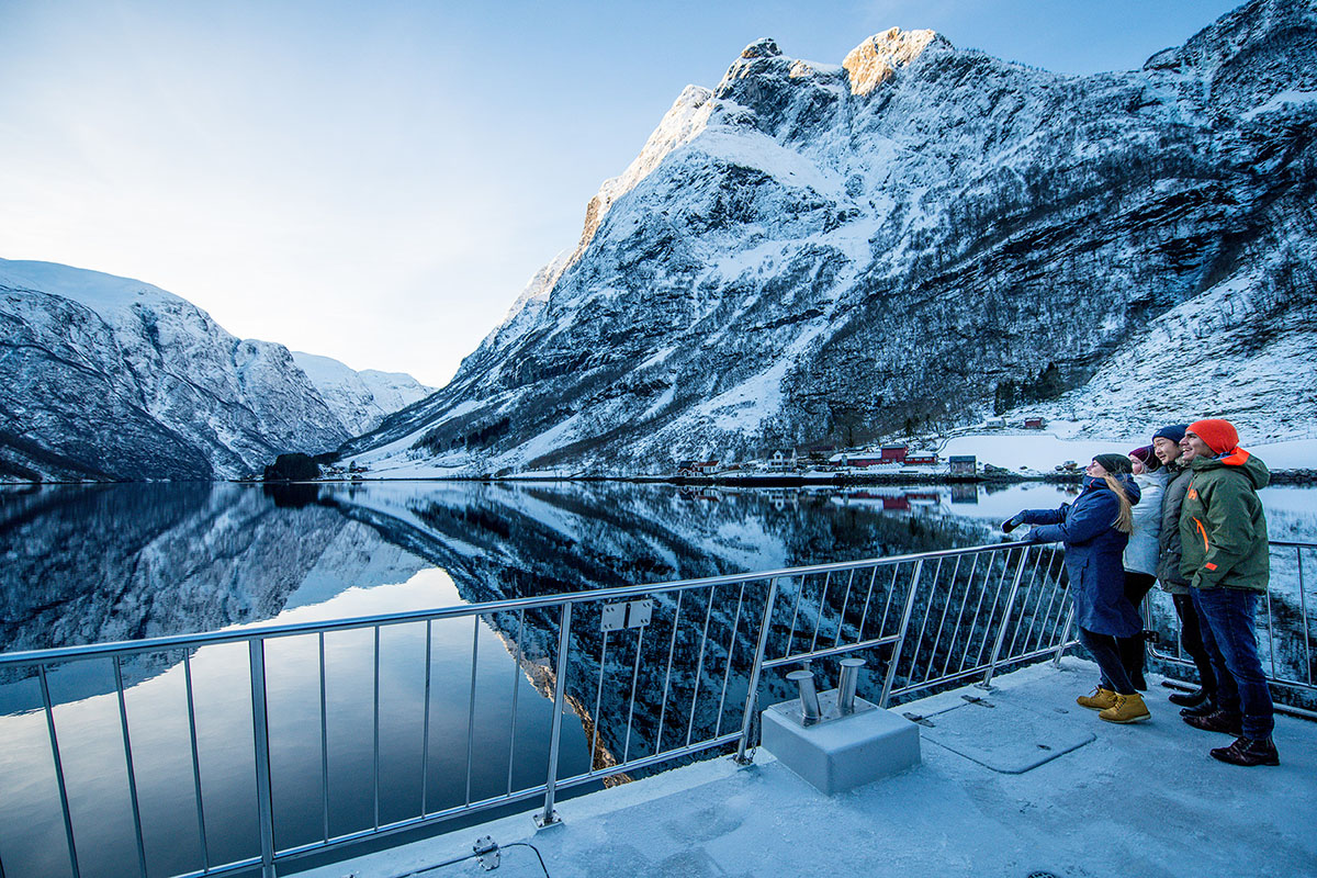 Stunning fjords surrounding Flåm © Sverre Hjornevik Stunning fjords surrounding Flåm © Sverre Hjornevik