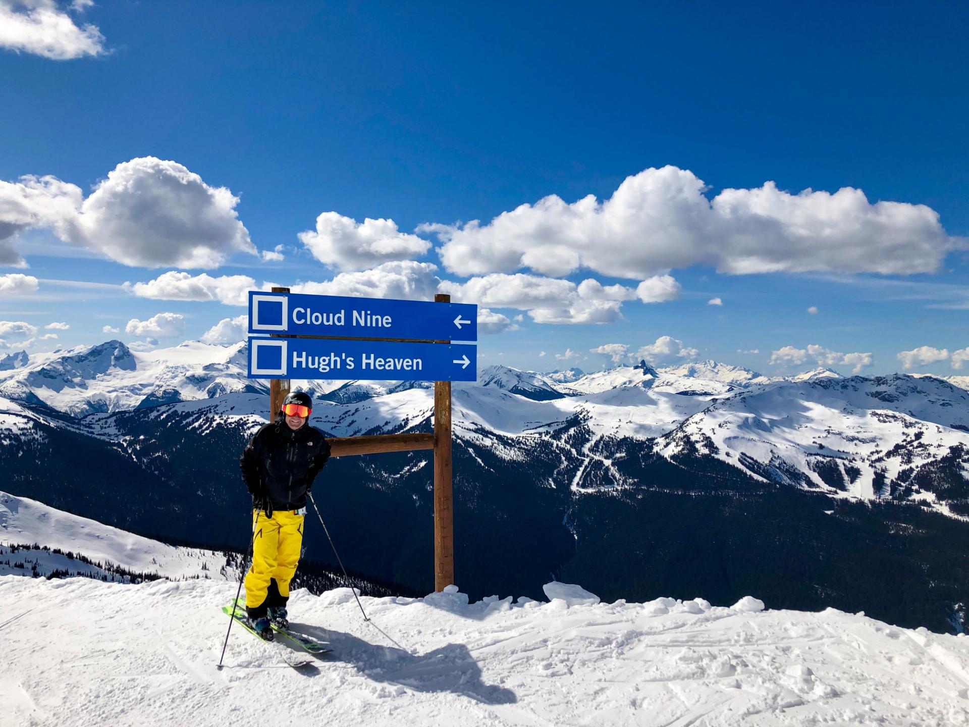 29 March 2019 - blue skies and top to bottom snow coverage in Whistler 29 March 2019 - blue skies and top to bottom snow coverage in Whistler