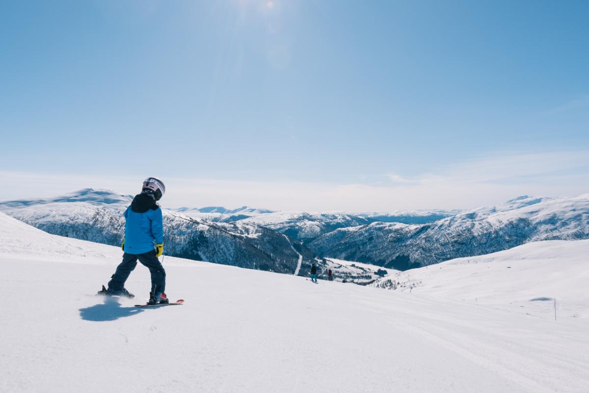 A typical gentle, forgiving slope in Myrkdalen © Chris Baldry