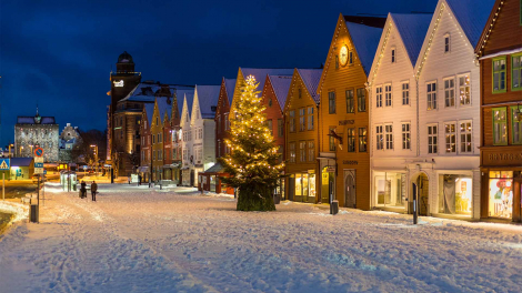 Bergen, Bryggen - Christmas © Robin Strand